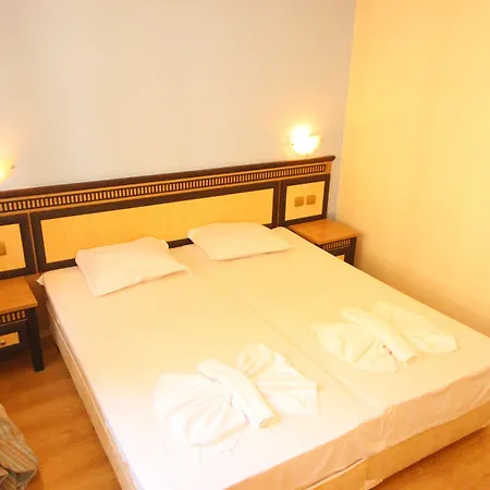 Menada Atrium Elenite