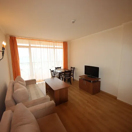 Menada Atrium Lägenhet Elenite