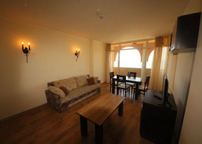 Menada Atrium * Elenite