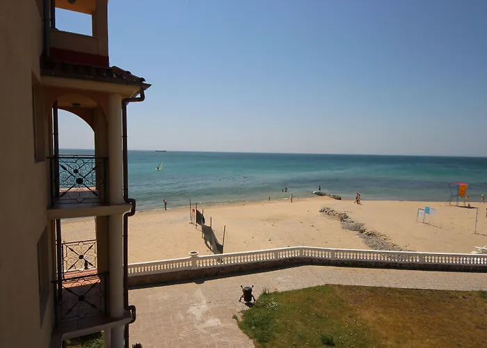 Menada Atrium Apartamento Elenite