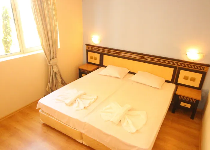 Menada Atrium * 埃勒尼特