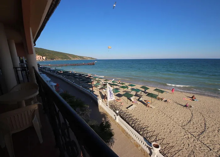 Menada Atrium * 埃勒尼特