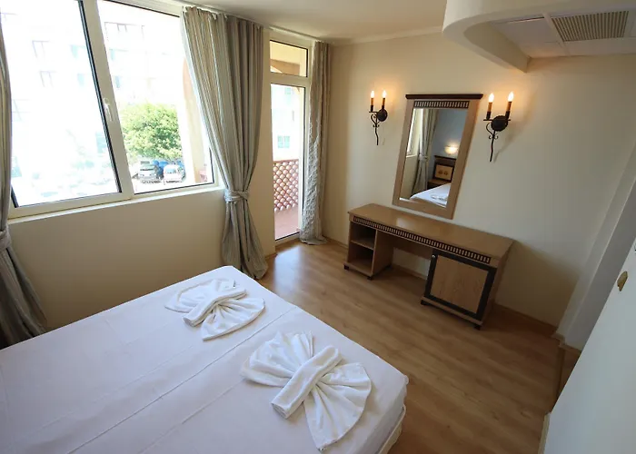 Menada Atrium 公寓 埃勒尼特