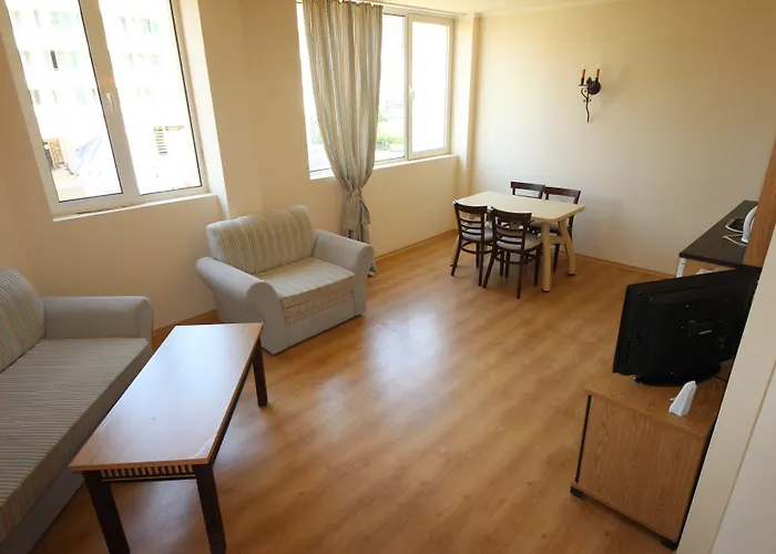 Menada Atrium 埃勒尼特